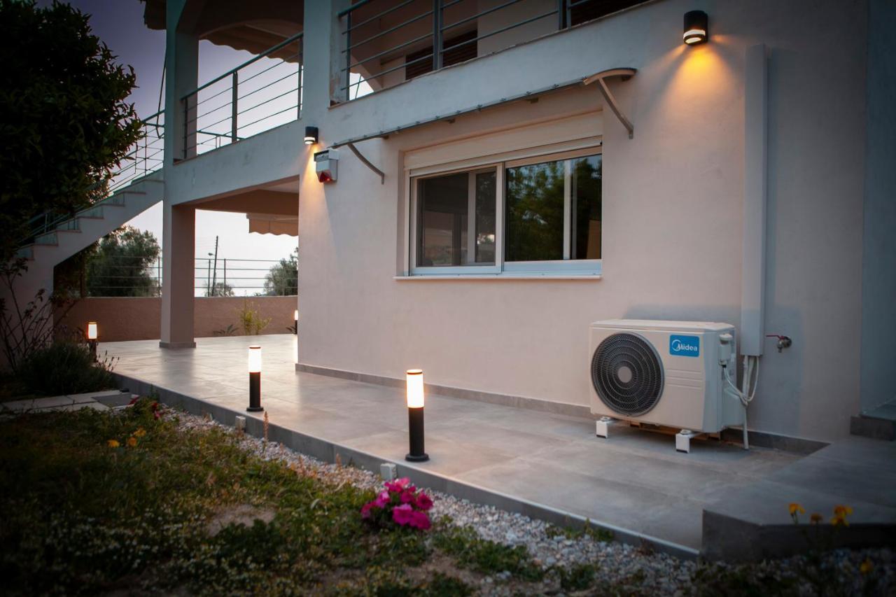 House On The Beach ซาลามีส ภายนอก รูปภาพ